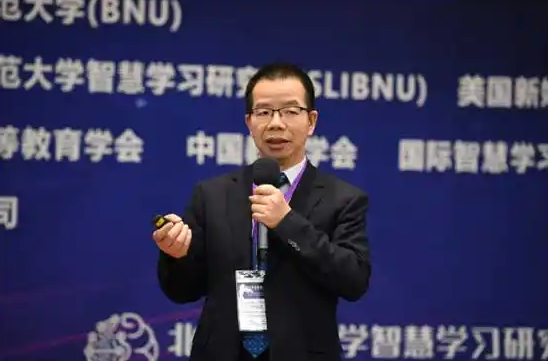 黄荣怀：5G智领教育数字化，助力科技赋能教育扩优提质